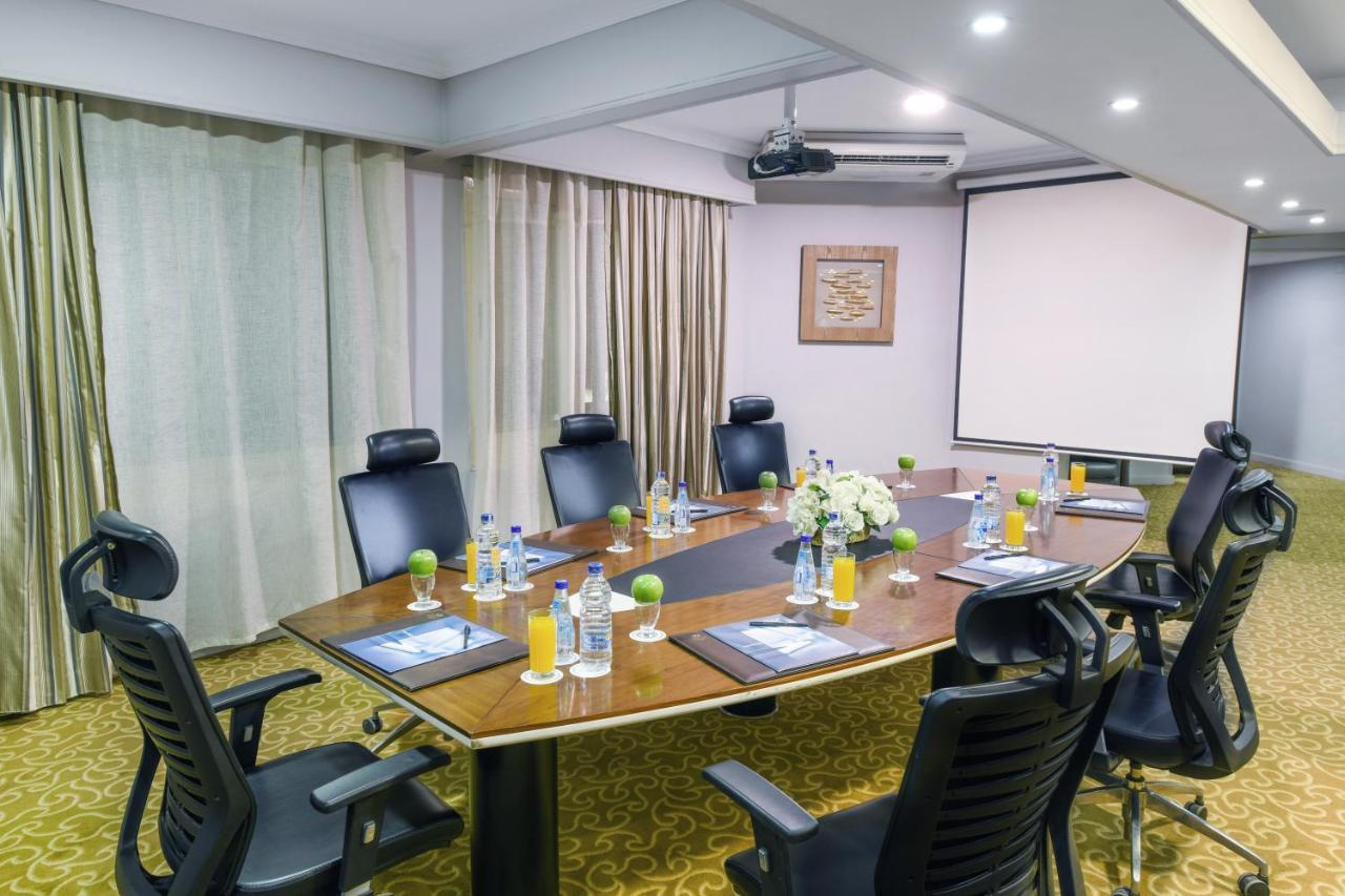 فندق توليب الجلاء القاهرة المظهر الخارجي الصورة Meeting room at the hotel